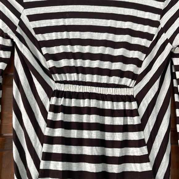 Cute with leggings Gathered empire neckline flatters $128 Ella Moss S - Picture 4 of 8